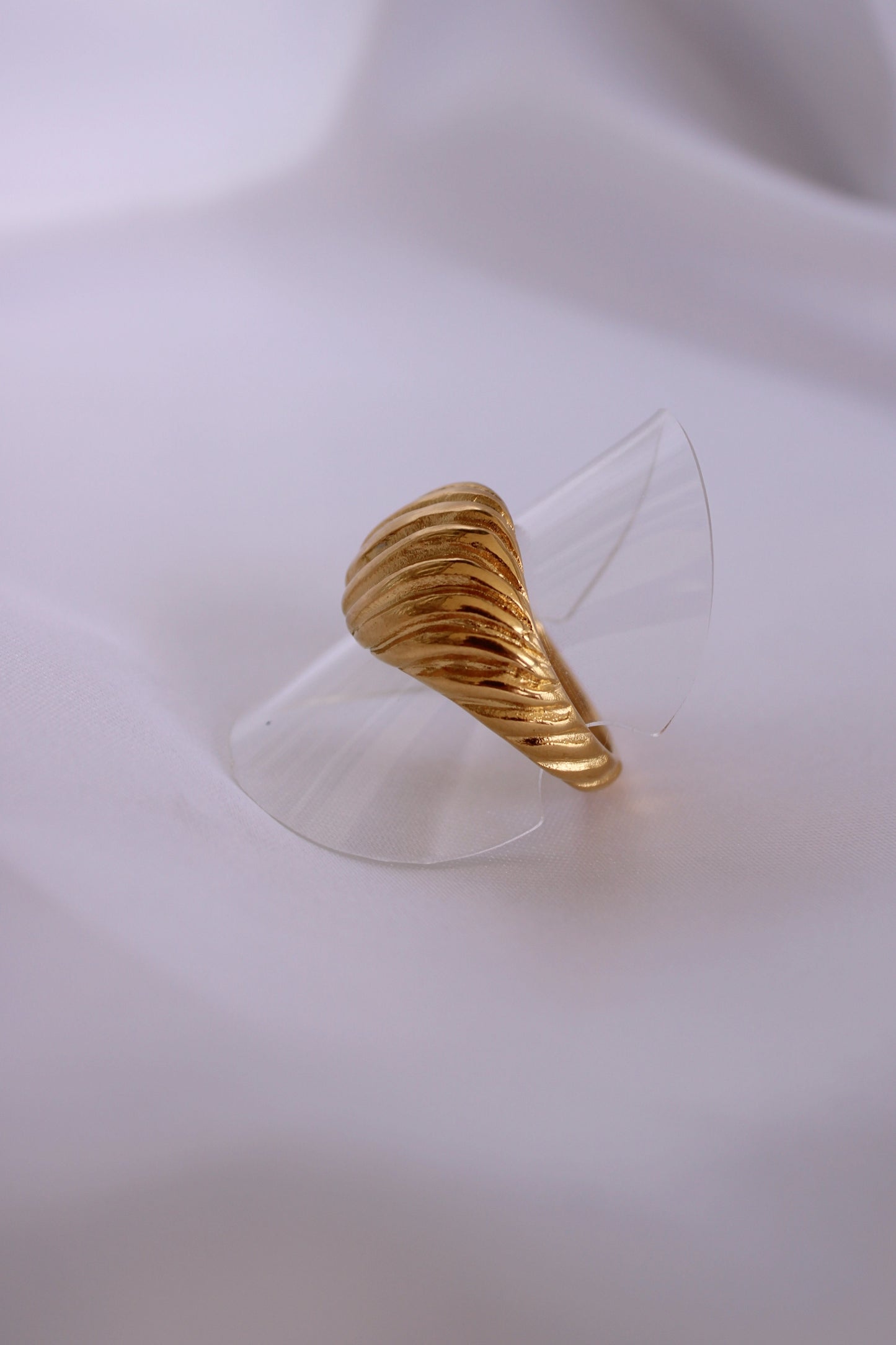 Anel dourado
