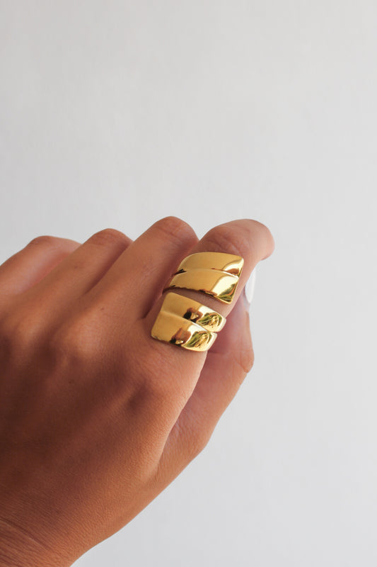 Anel dourado